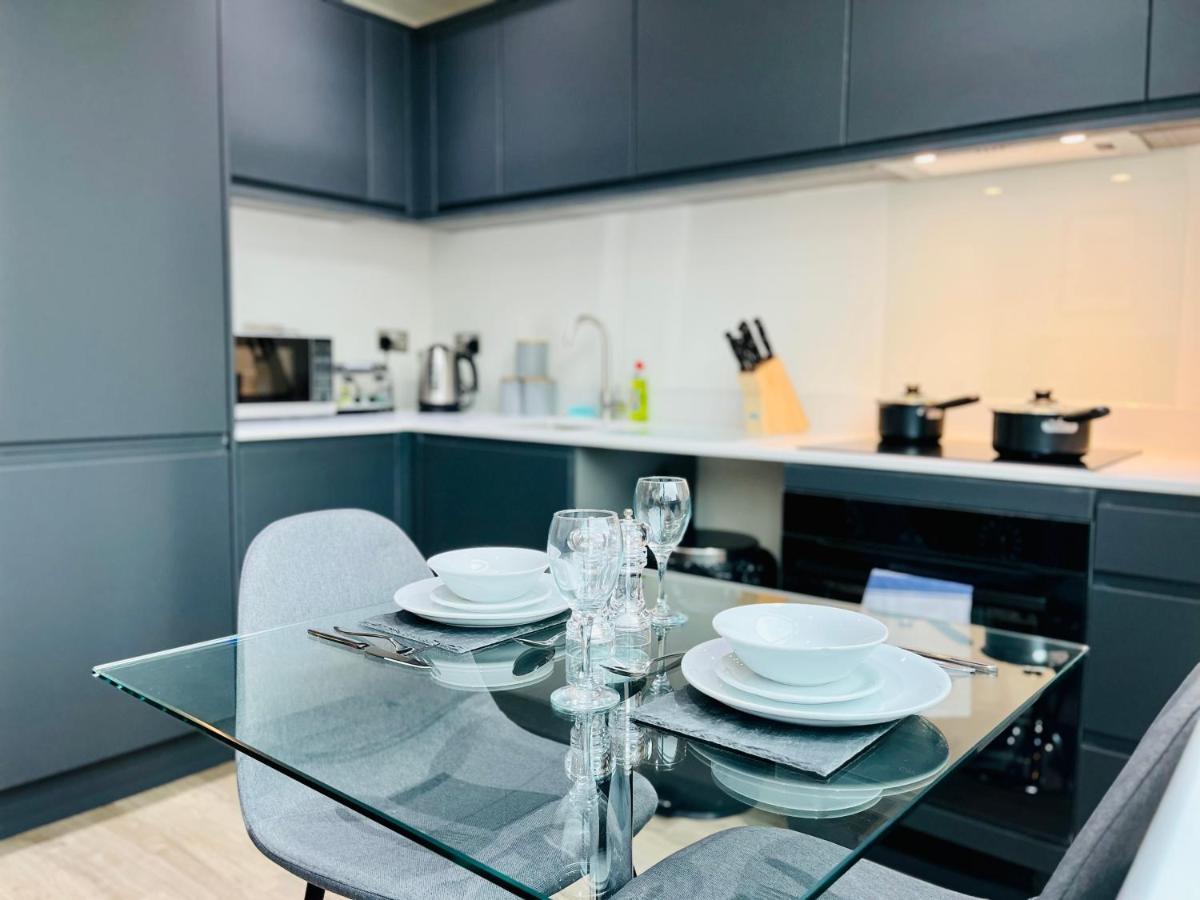 מנצ'סטר Stylish Studio Apartment Near To Old Trafford Stadium מראה חיצוני תמונה