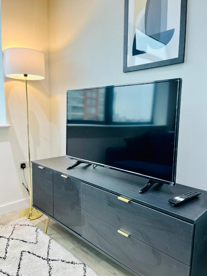 מנצ'סטר Stylish Studio Apartment Near To Old Trafford Stadium מראה חיצוני תמונה